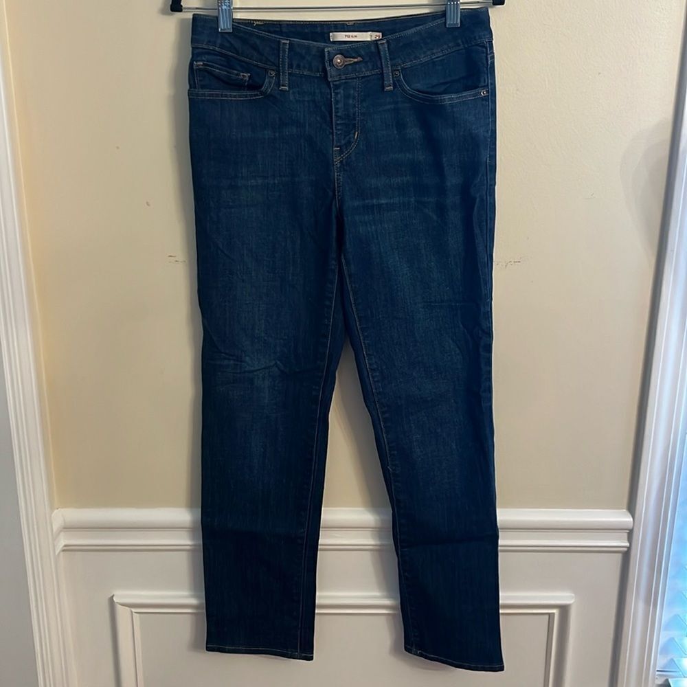 Levi’s 712 Slim Fit Jean